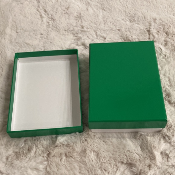 BOTTEGA VENETA | Authentic Small Empty Box - Picture 3 of 9